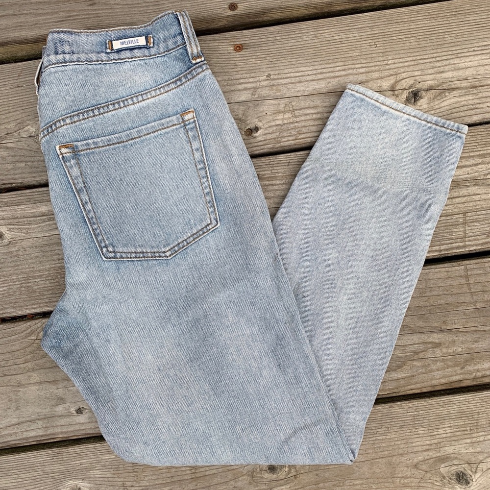 BRANDY MELVILLE JEANS